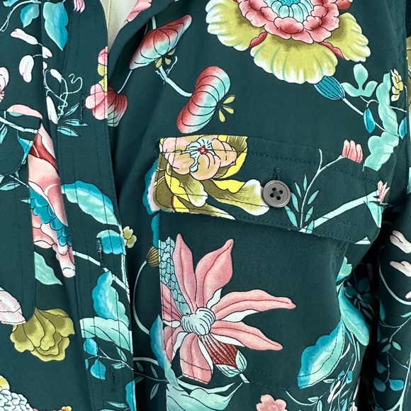Ann Taylor Loft petite floral button down blouse - small - Picture 3 of 7